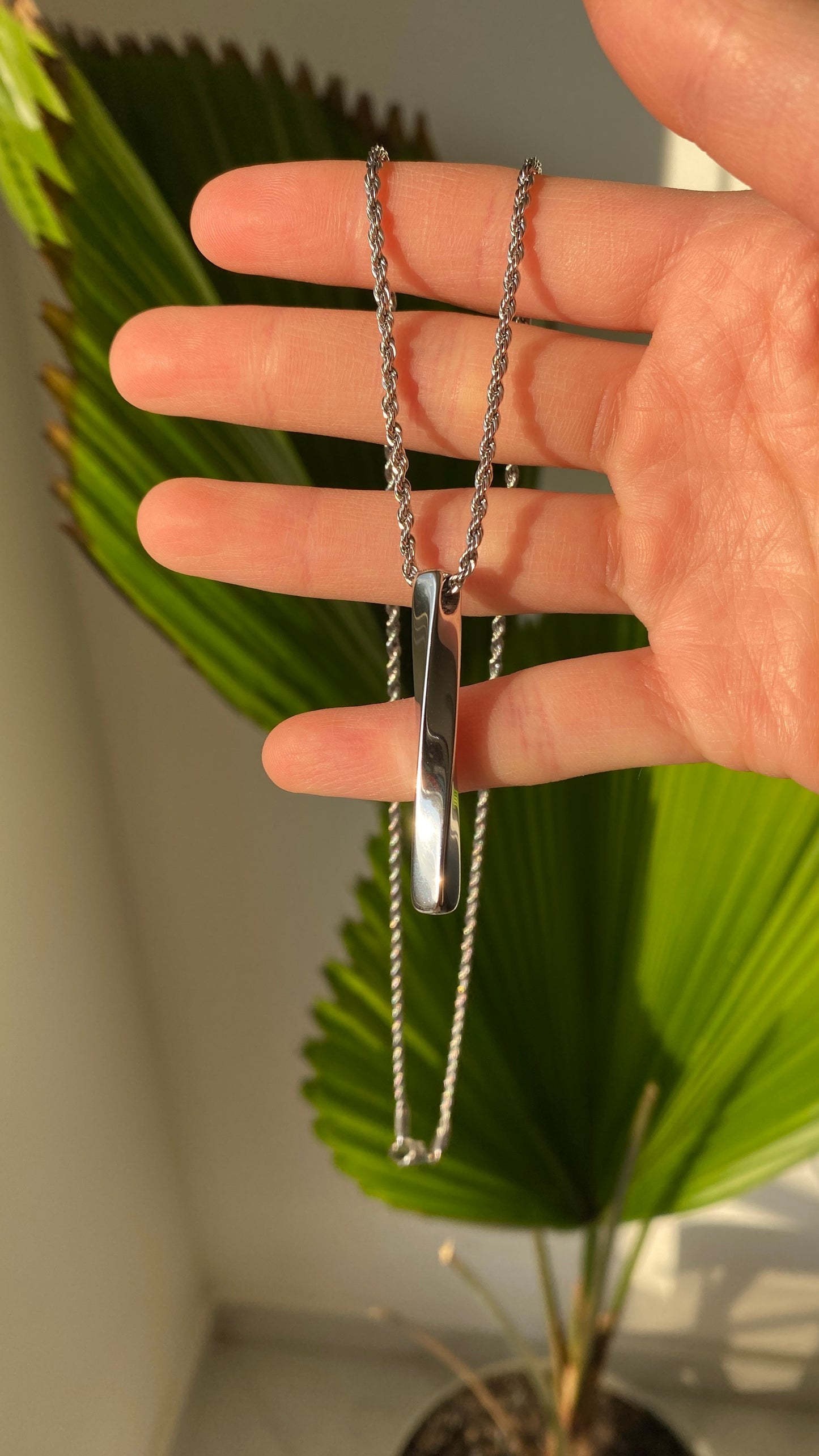 Collar Torcido