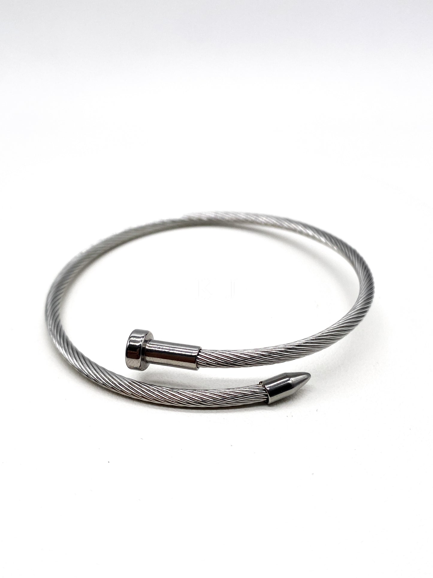 Brazalete Clavo Delgado